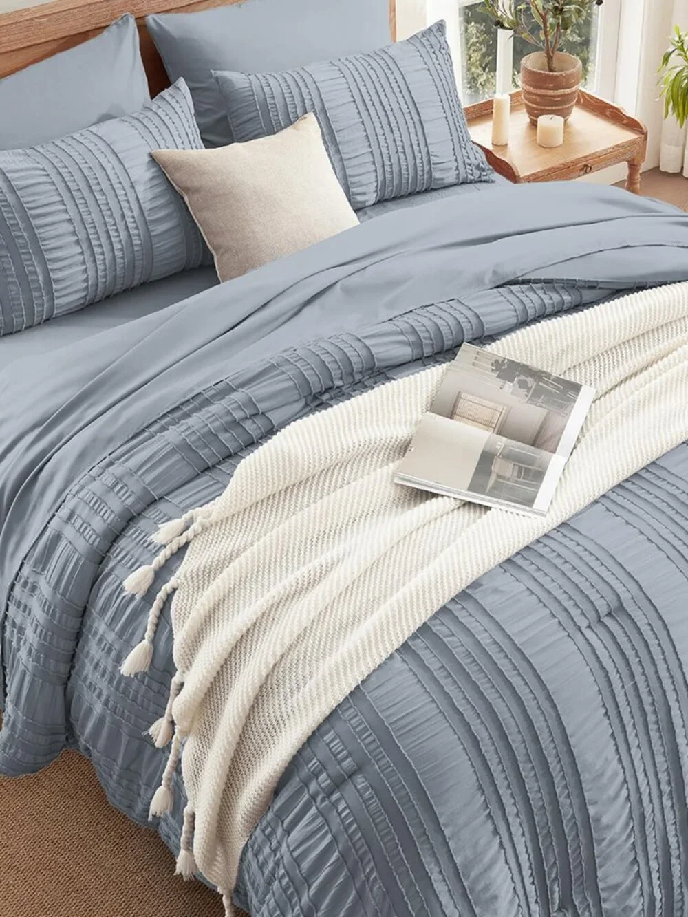 DHSFKBE Blue King Size 7 Piece Bed in a Bag Microfiber Ruffle Comforter Set
